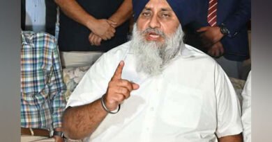 سکھبیر بادل نے AAP حکومت پر نوجوانوں کے مستقبل کو برباد کرنے کا الزام لگاتے ہوئے اس پر سنگین الزامات لگائے۔